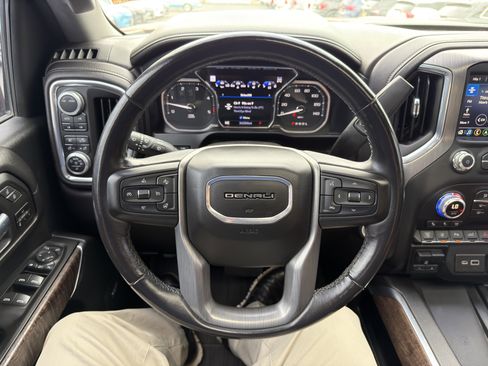Used 2020 GMC Sierra 3500 Denali w/ Denali Ultimate Package AWD/4WD image 37