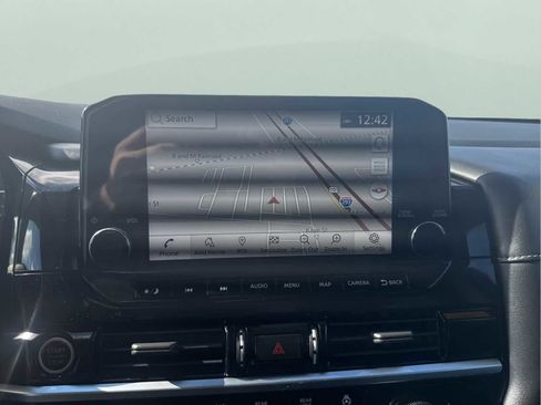 Used 2022 Nissan Pathfinder SL image 26