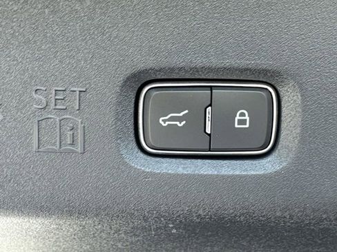 Used 2025 Ford Expedition Platinum w/ Stealth Performance Package AWD/4WD image 17