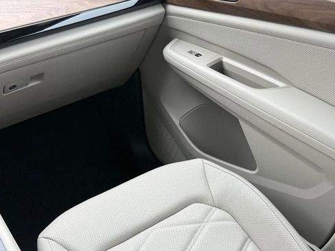 New 2026 Volkswagen Atlas SE AWD/4WD image 11