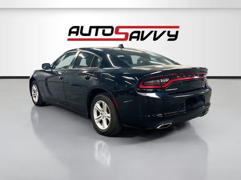 Used 2023 Dodge Charger SXT RWD image 5