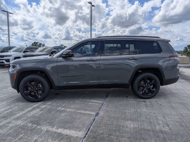 New 2027 Jeep Grand Cherokee Limited w/ Limited Altitude Package RWD image 7