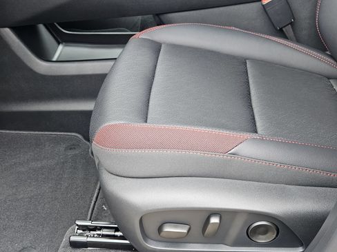 New 2027 Chevrolet Equinox RS w/ Safety and Technology Package FWD image 25