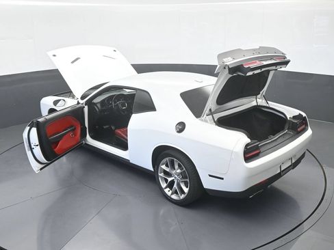 Used 2020 Dodge Challenger SXT w/ Plus Package RWD image 59