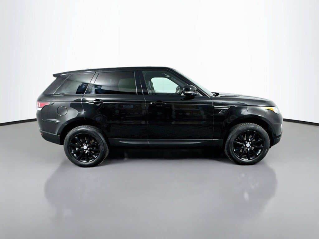 Used 2015 Land Rover Range Rover Sport SE AWD/4WD image 6