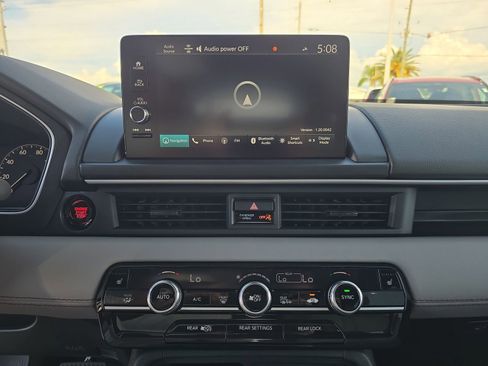 New 2025 Honda Pilot Touring image 20