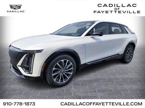New 2025 Cadillac Lyriq Sport w/ LPO, Floor Liner Package image 1