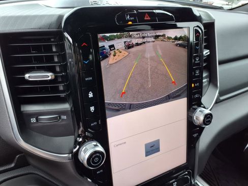 Used 2025 RAM 1500 Big Horn AWD/4WD image 17