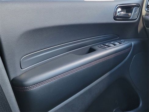 Certified 2025 Dodge Durango GT w/ Blacktop Package image 38