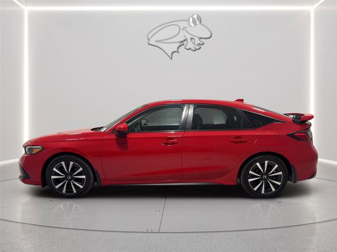 Used 2024 Honda Civic EX-L image 2