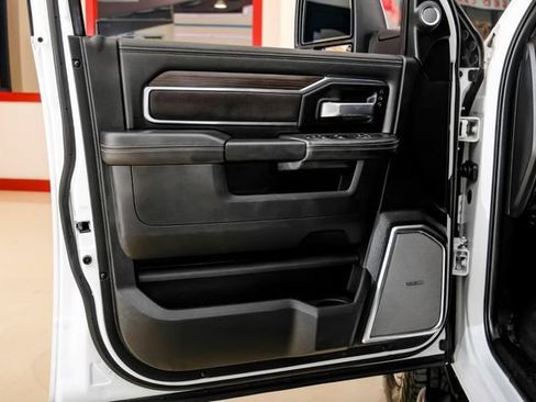 Used 2026 RAM 3500 Laramie AWD/4WD image 47