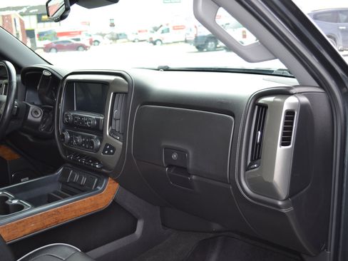Used 2017 Chevrolet Silverado 1500 High Country image 34