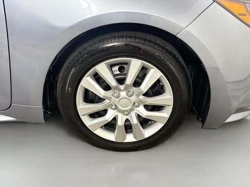 Used 2022 Toyota Corolla LE FWD image 31