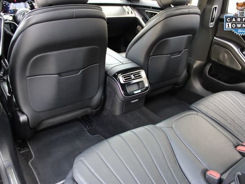 Used 2022 Mercedes-Benz S 500 4MATIC w/ AMG Line Package image 11
