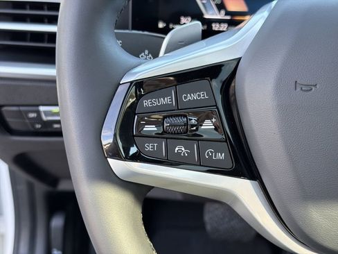 Used 2025 BMW 330i Sedan image 25