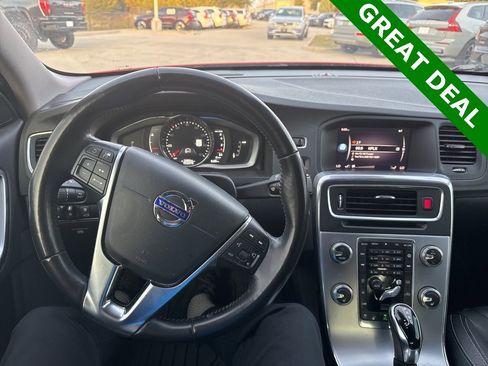 Used 2018 Volvo S60 T5 Dynamic w/ Vision Package image 12
