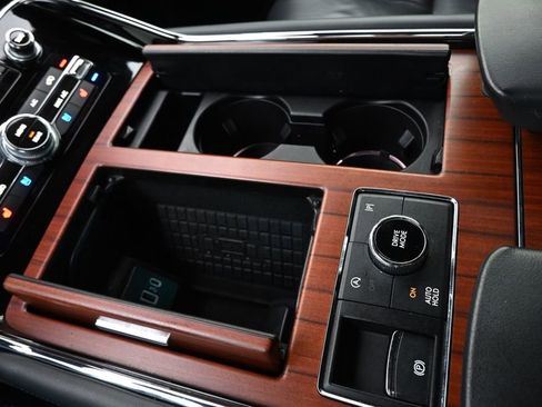Certified 2023 Lincoln Navigator L Reserve AWD/4WD image 30