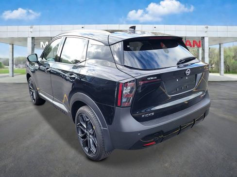 New 2026 Nissan Kicks SR AWD/4WD image 2