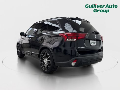 Used 2020 Mitsubishi Outlander LE FWD image 5