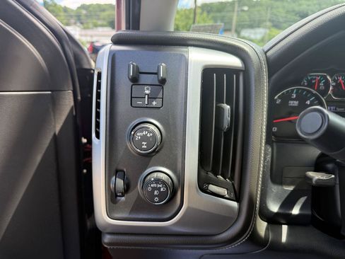 Used 2018 GMC Sierra 1500 SLT AWD/4WD image 12