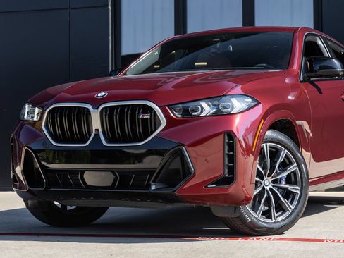 Used 2025 BMW X6 M60i AWD/4WD image 3
