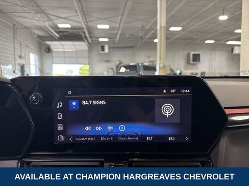 Used 2025 Chevrolet TrailBlazer RS w/ Convenience Package AWD/4WD image 17
