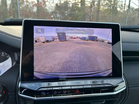 New 2026 Jeep Compass Latitude image 16