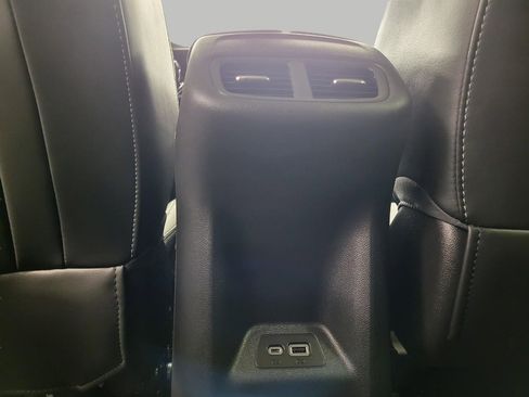 Used 2023 Buick Envision Essence AWD/4WD image 22