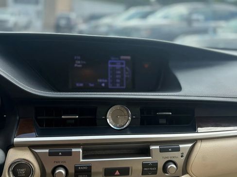 Used 2014 Lexus ES 350 image 43