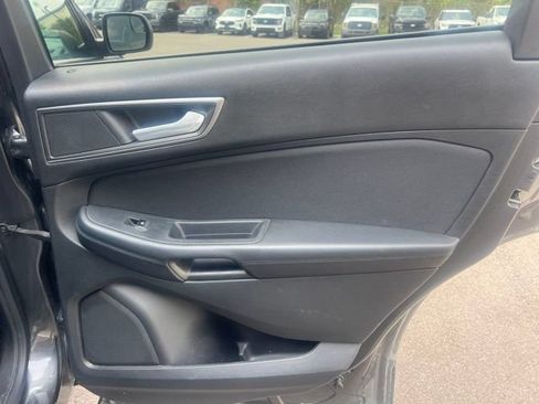 Used 2016 Ford Edge SE AWD/4WD image 12