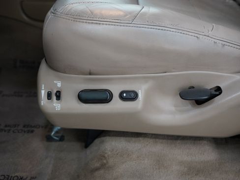 Used 2002 Lincoln Navigator 4WD image 29