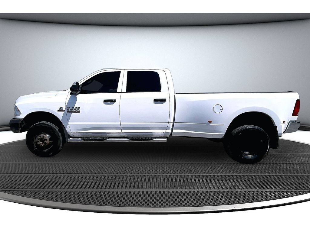 Used 2018 RAM 3500 Tradesman w/ Chrome Appearance Group AWD/4WD image 16