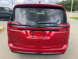 New 2025 Chrysler Pacifica Select w/ Fav Edition Package image 4
