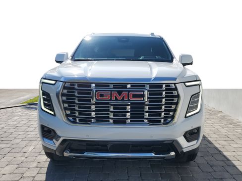 Used 2025 GMC Yukon Denali image 2