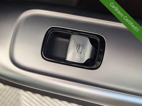 Used 2024 Mercedes-Benz C 300 Sedan image 34