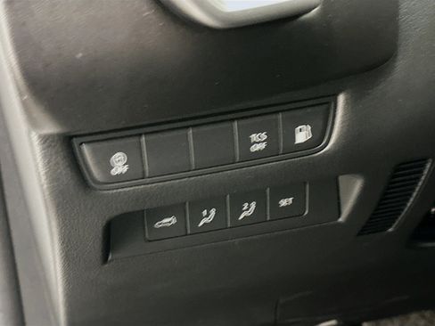 Used 2025 MAZDA CX-50 AWD 2.5 Hybrid w/ Premium Pkg image 17