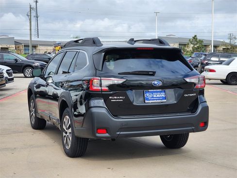 New 2025 Subaru Outback Premium image 4