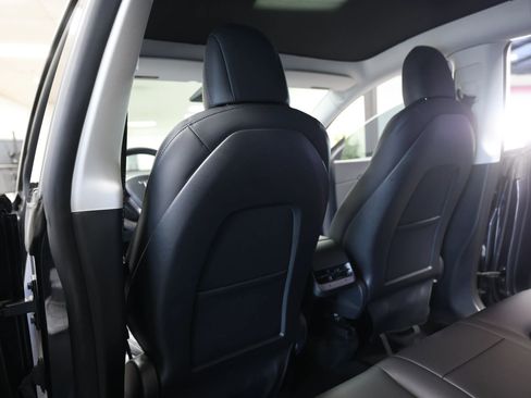 Used 2021 Tesla Model Y Performance image 40