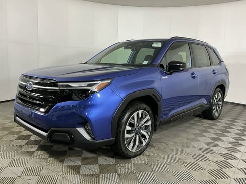 New 2025 Subaru Forester Touring image 3