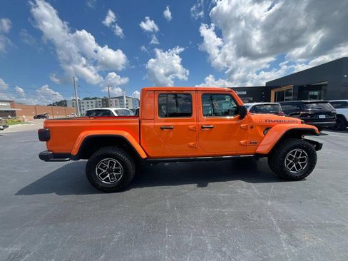 New 2025 Jeep Gladiator Rubicon image 8