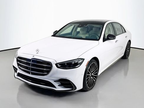 Used 2024 Mercedes-Benz S 500 4MATIC image 3