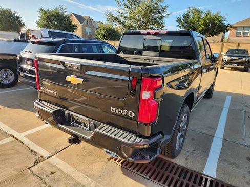 Used 2023 Chevrolet Silverado 1500 High Country w/ Technology Package AWD/4WD image 6