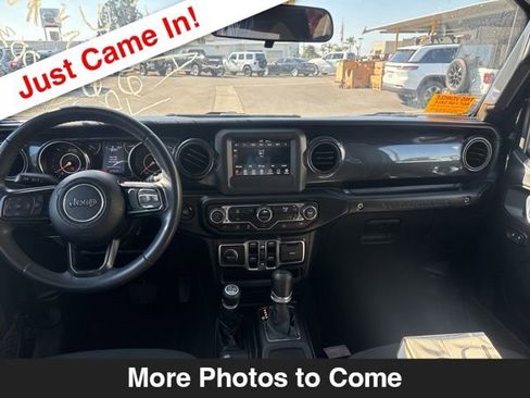 Used 2022 Jeep Wrangler Unlimited Sport image 10