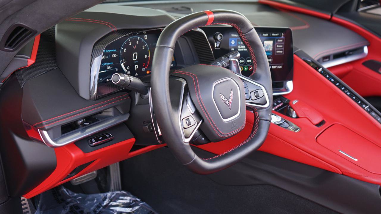 Used 2021 Chevrolet Corvette Stingray Premium Conv w/ Z51 Performance Package RWD image 10