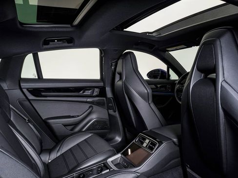 New 2026 Porsche Panamera 4 image 16