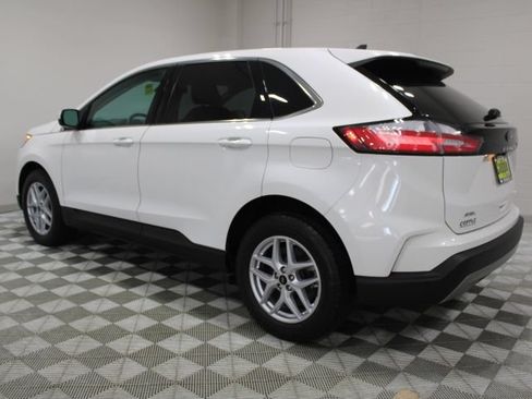 Used 2024 Ford Edge SEL w/ Cargo Accessory Package AWD/4WD image 9