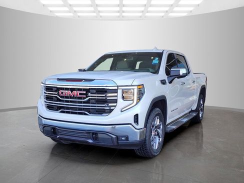 Used 2024 GMC Sierra 1500 SLT w/ SLT Premium Package image 9