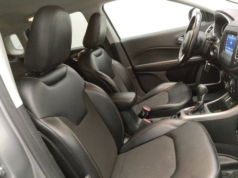 Used 2021 Jeep Compass Latitude FWD image 21