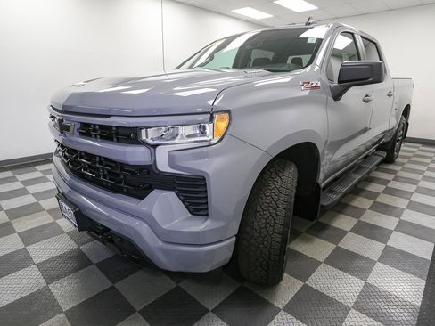 Used 2024 Chevrolet Silverado 1500 RST AWD/4WD image 4