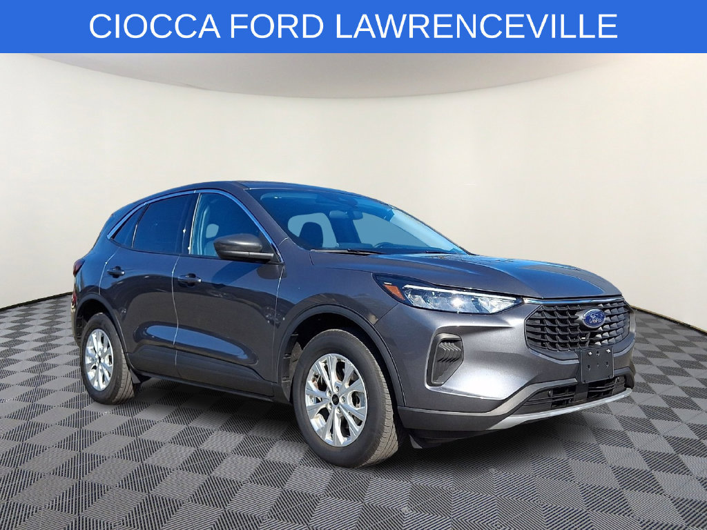 Used 2023 Ford Escape Active w/ Tech Pack #1 AWD/4WD image 1